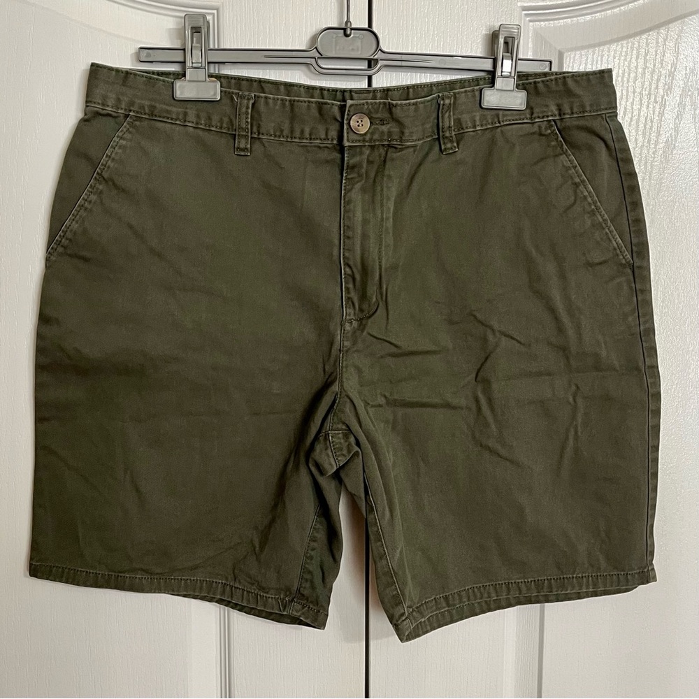 🌼3/$15 George Shorts